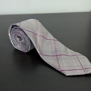 Montebello Italia 100% Silk Purple Accent Black And White Houndstooth Men's Tie‎
